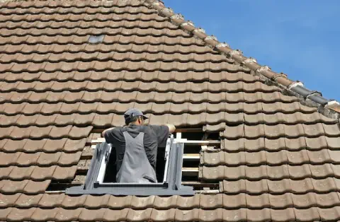 Pose de velux - Corcelles-lès-Cîteaux